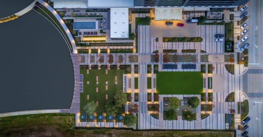 SP VIL 08 Slywork...hotos CityPlace LRG