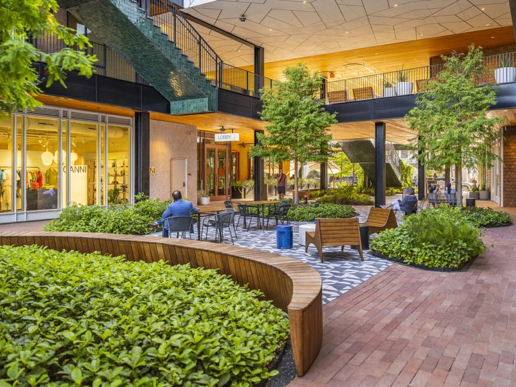 Montrose Collective - Houston, TX 052722 Montrose Collective Houston, TX 052722