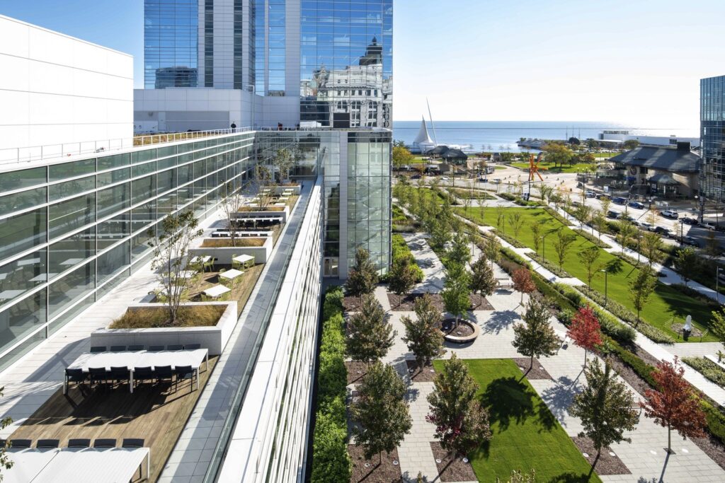 IAN PATZKE +1414.5075504 IAN PATZKE +1414.5075504