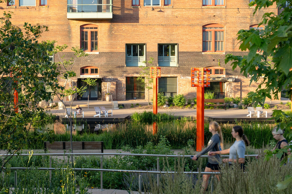 OM_GLM_N394_medium OM_GLM_N394_medium