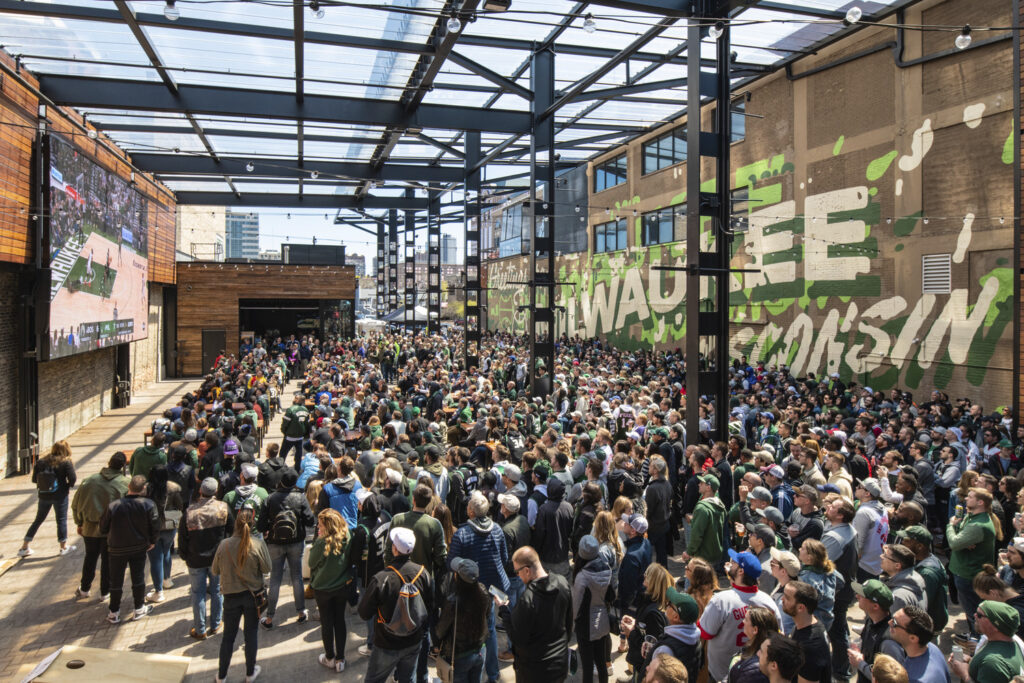 Milwaukee_Entertainment_Block_Milwaukee_Entertainment_Block_N8_medium